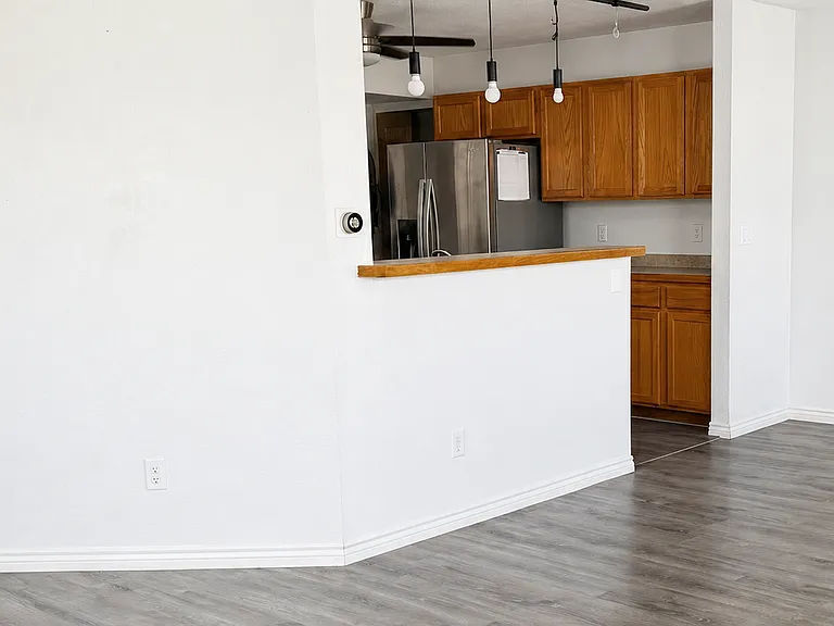 Living Room/Kitchen