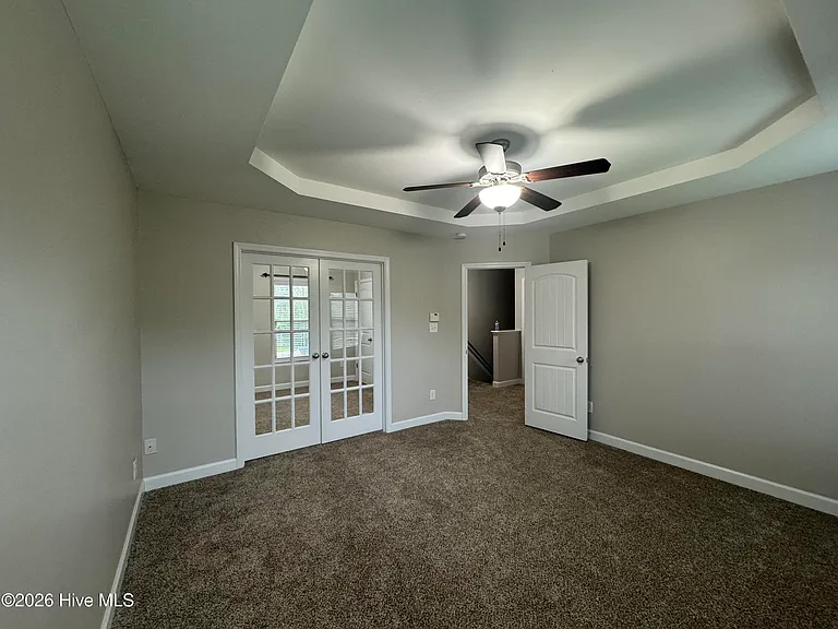 203 Ashton Ct — Photo 22