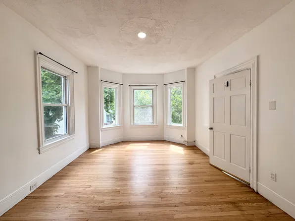 56 Pinckney St #2, Somerville, MA 02145