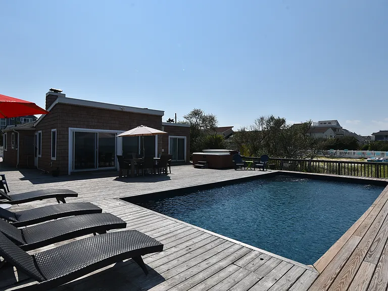 Dune Rd — Photo 25