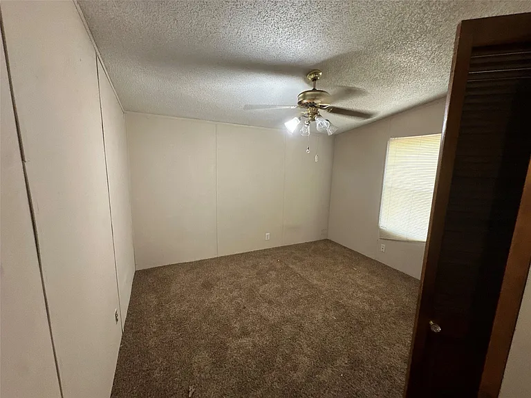 35 Amber Dr — Photo 13
