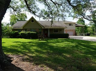 1910 Wildwood Dr, Clute, TX 77531