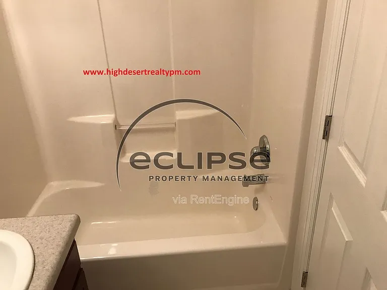 2463 1/2 Theresea Ln — Photo 13