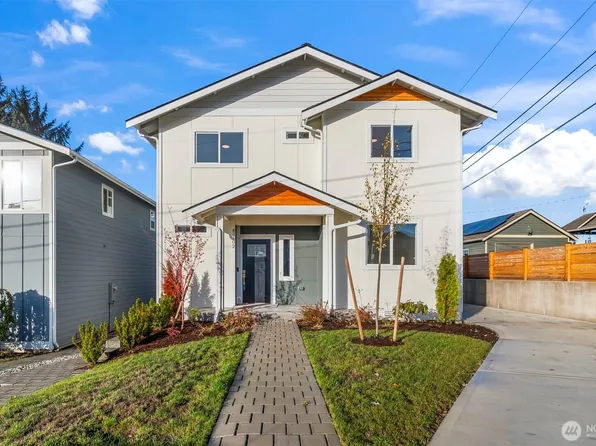 3102 44th Avenue NE, Tacoma, WA 98422
