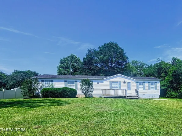 1112 Level Dr, Maryville, TN 37801