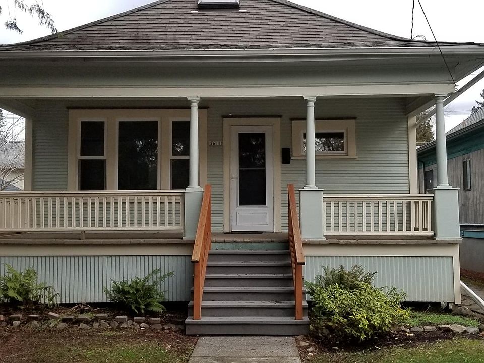 Entry steps and porch
