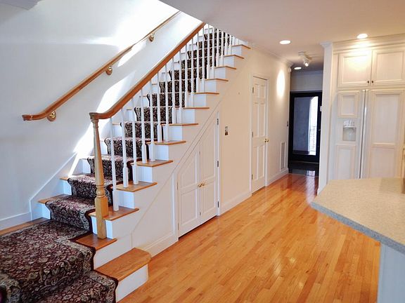 2nd image of 135 Bow St