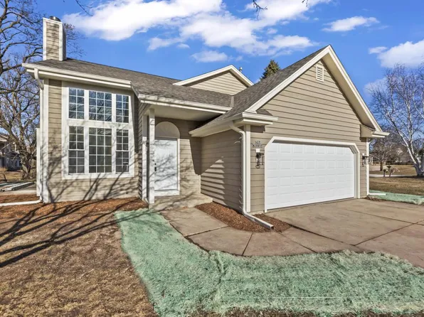 N27W26457 Christian COURT WEST West #A, Pewaukee, WI 53072