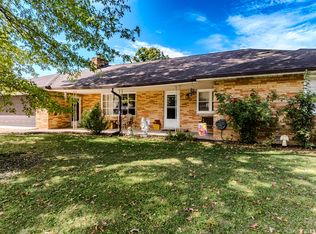 1201 N Bittersweet Ln, Muncie, IN 47304