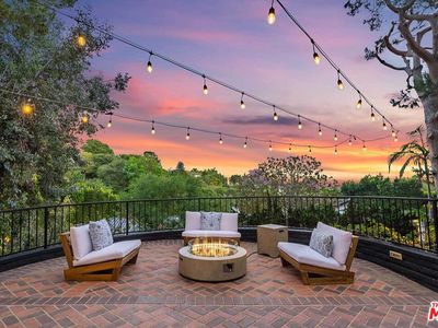 9305 Beverly Crest Dr, Beverly Hills, CA, 90210