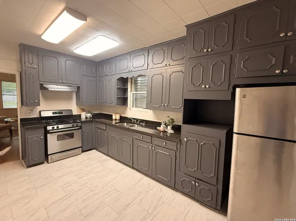 1416 N TRINITY ST, San Antonio, TX 78207