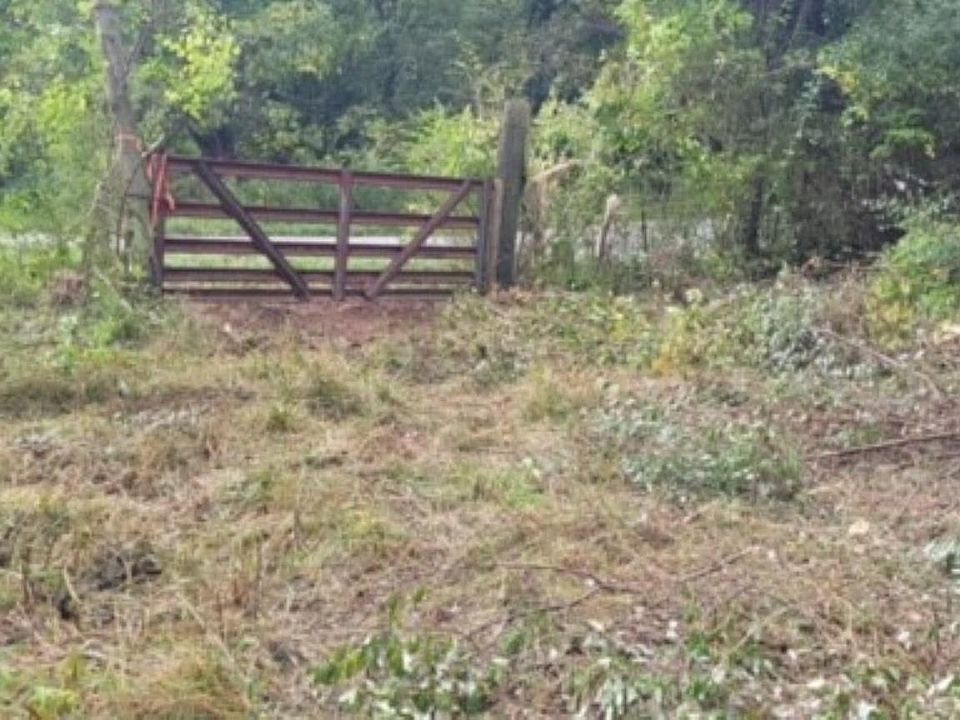 2nd image of 3600 Camp Creek Rd