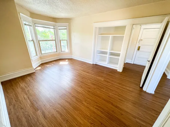 Casa Del Rey Apartments