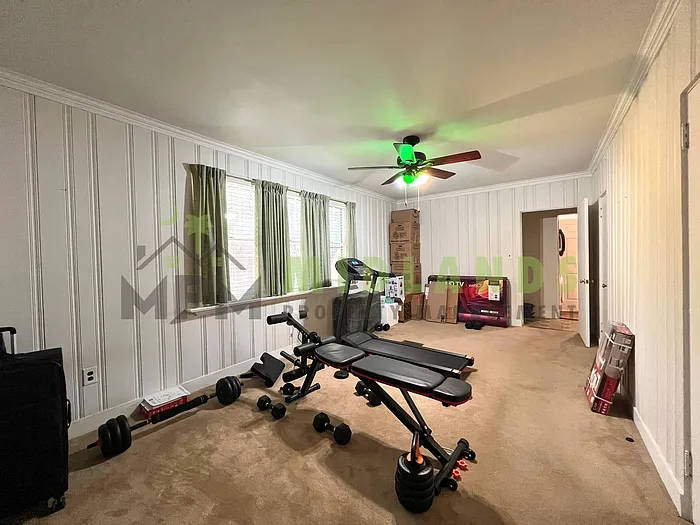 2417 Clark St — Photo 23
