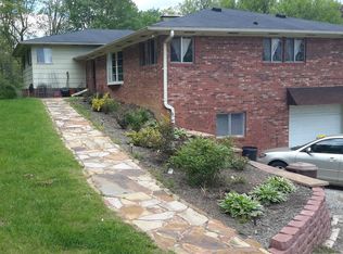 11 Lorena Dr, Asheville, NC 28806
