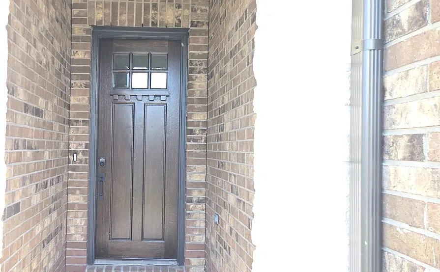 4 bed, 3.0 bath, 2445 sqft, $3,200 — Photo 2