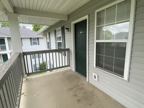 15 S Shafer St APT 1605, Athens, OH 45701