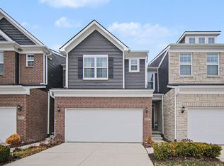 2827 Willow Ct, Ann Arbor, MI 48108