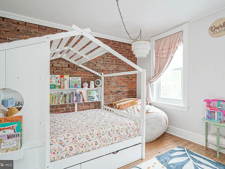 6 E Collings Ave — Photo 19