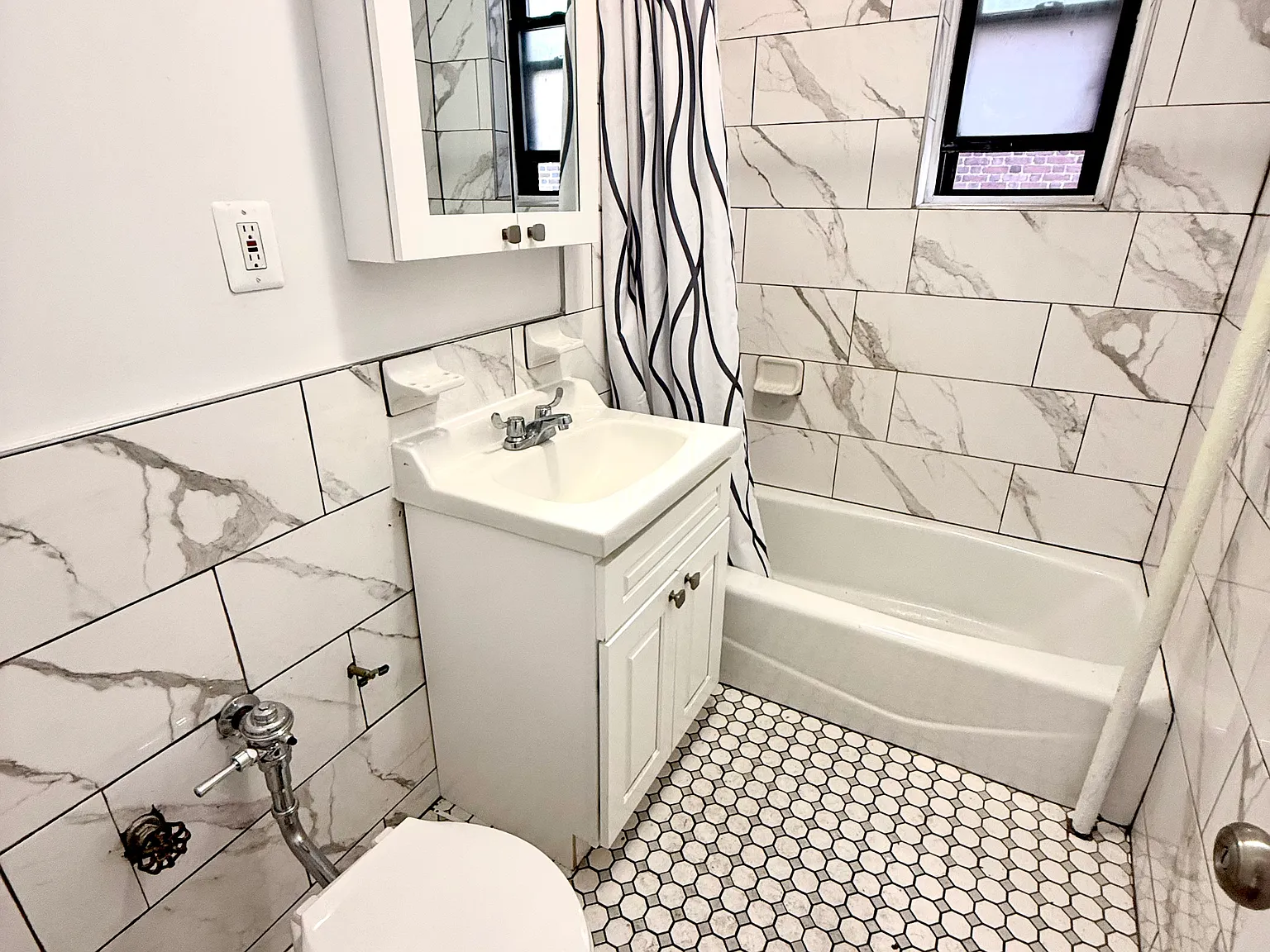 140-18 Ash Avenue — Photo 4