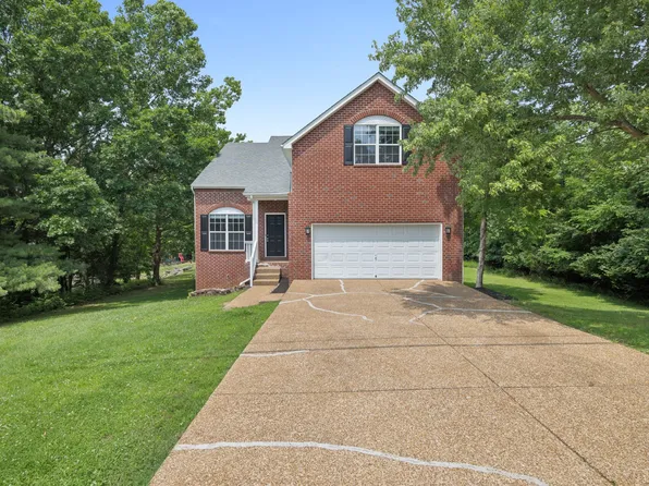 2300 Devonshire Dr, Old Hickory, TN 37138