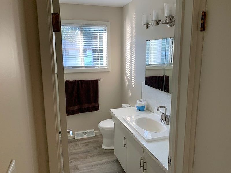 Winnipeg Apartment for rent - 3 Bedrooms — photo 8
