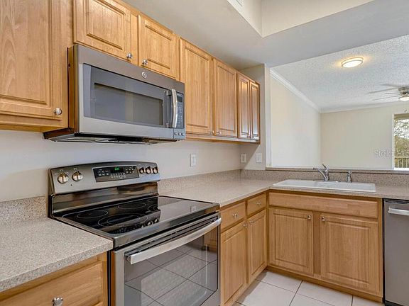 3rd image of 5701 Bentgrass Dr Unit 202