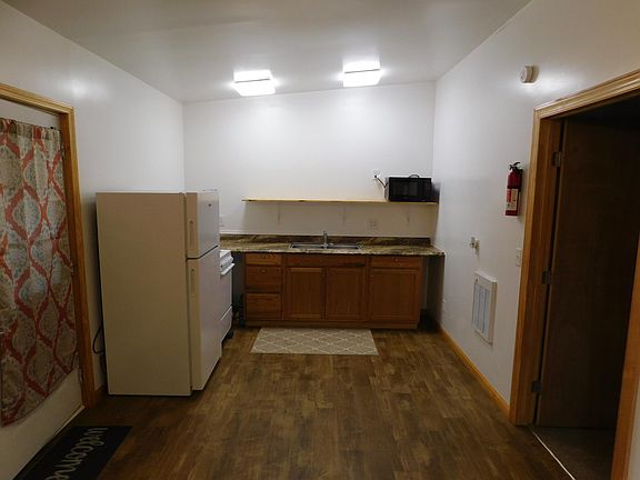 4th image of 5 Jenny Ln #A