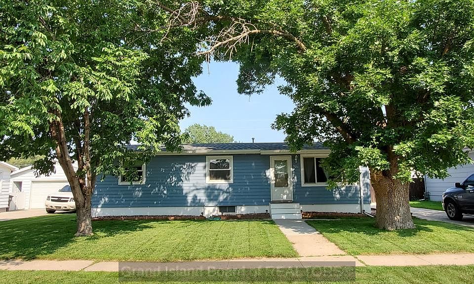 1st image of 521 Sherman Ave