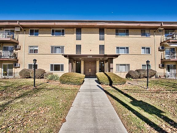 2nd image of 1206 E Fairview St APT 103
