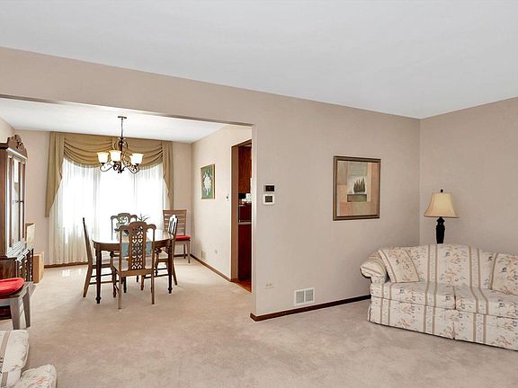 5th image of 1609 Delmar Dr