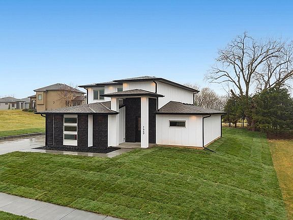 3rd image of 1649 Ridge Way