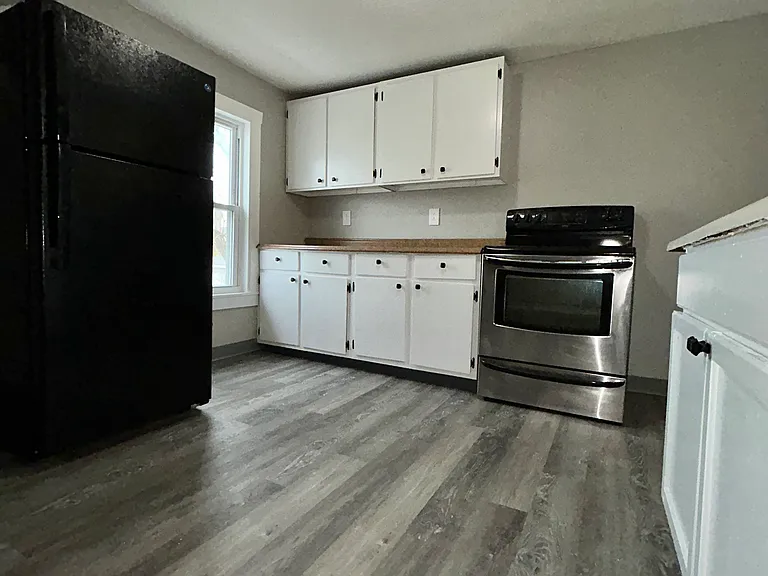 272 Manchester St #3-B — Photo 3