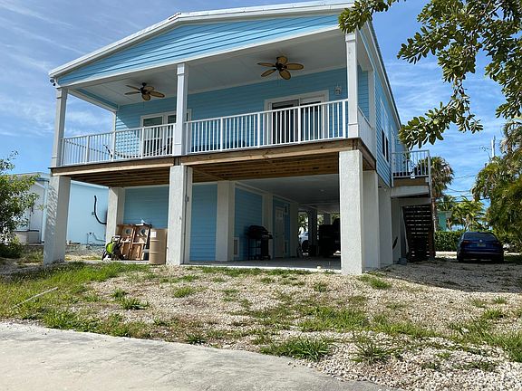 2nd image of 473 Caribbean Dr E