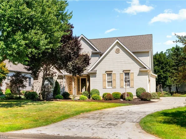 3472 Deer Trace Ave NW, Canton, OH 44708