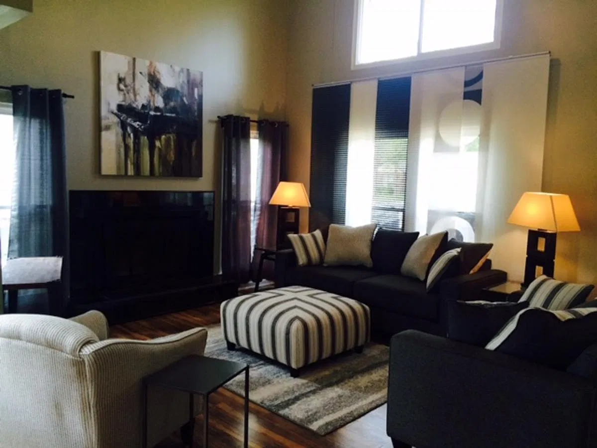 4 bed, 1650 sqft, $2,350 — Photo 2