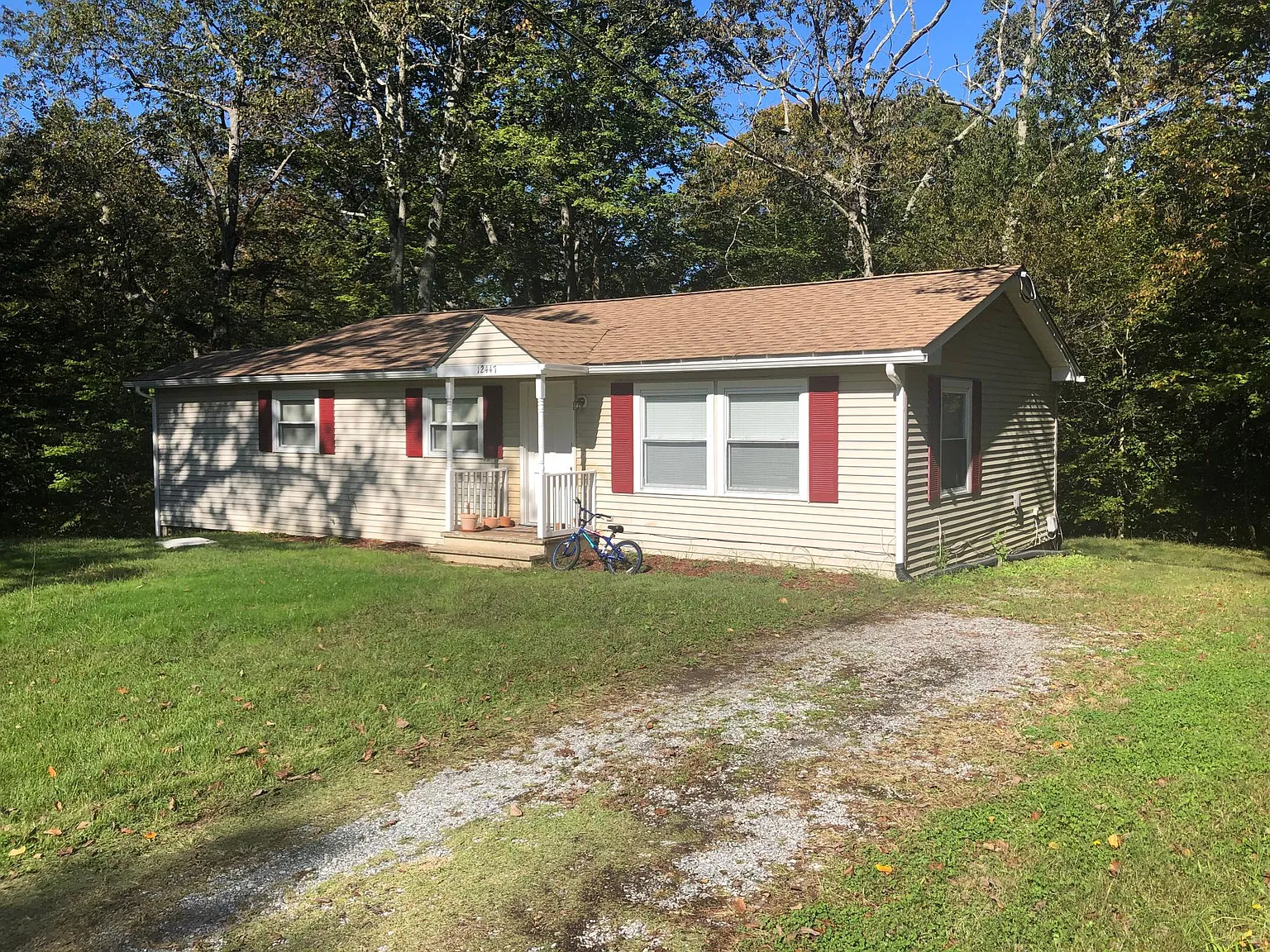 3 bed, 1088 sqft, $2,050 — Photo 1