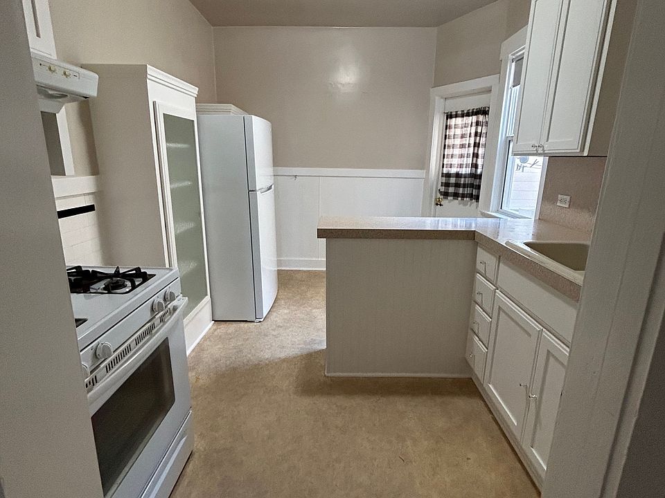 1st image of 256 Parker Ave #1