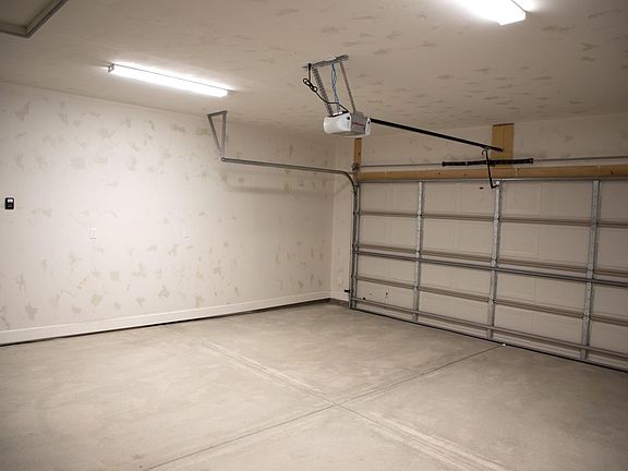 5th image of 402 Pima Dr