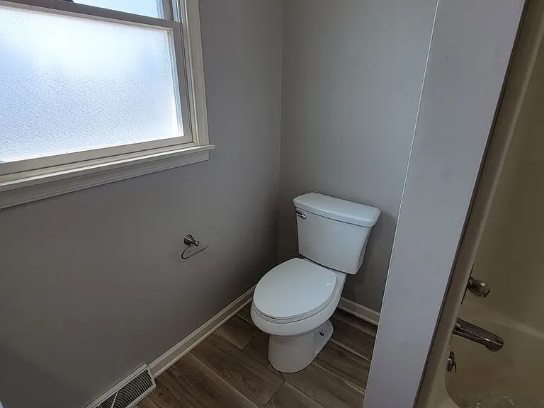 11607-11609 Kimberly Dr — Photo 19