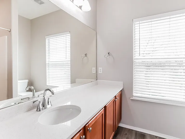 7528 Lazy Spur Blvd — Photo 11