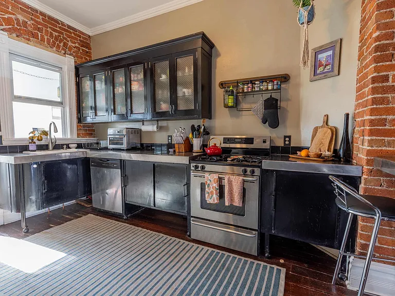 120 W Maple Ave — Photo 17
