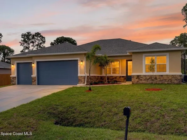 450 Hammond St SW, Palm Bay, FL 32908