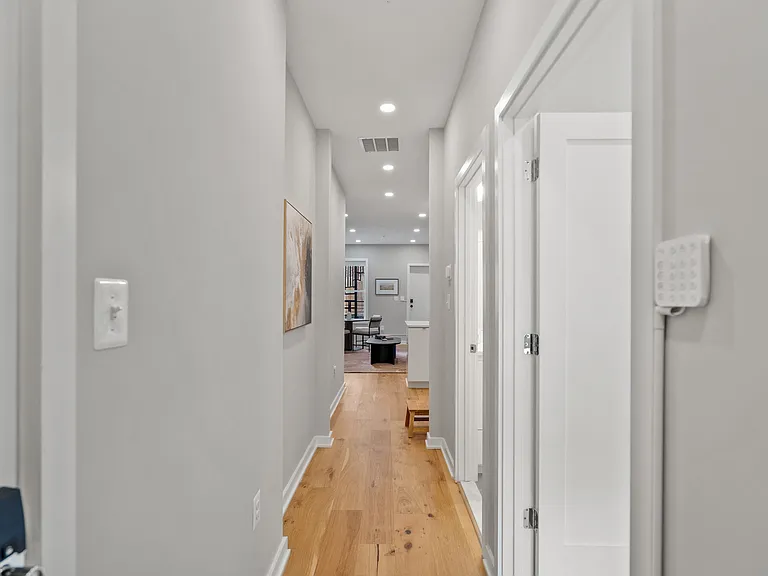 418 Street SE #B — Photo 15