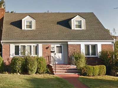 41 Lahey St, New Hyde Park, NY, 11040