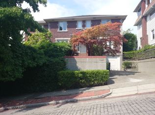 1227 Warren Ave N, Seattle, WA 98109