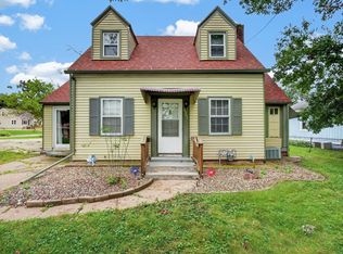 4303 SW 9th St, Des Moines, IA 50315