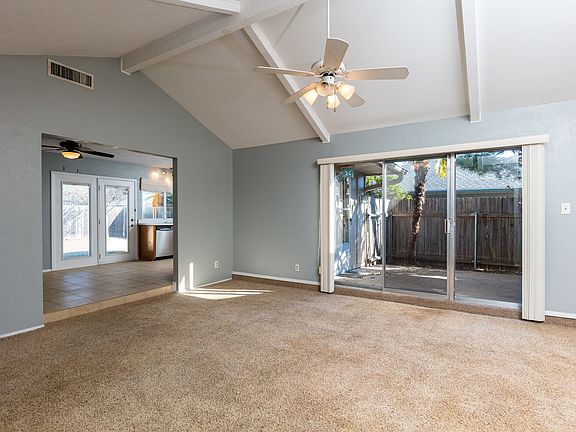 5th image of 2007 Bay Oaks Dr