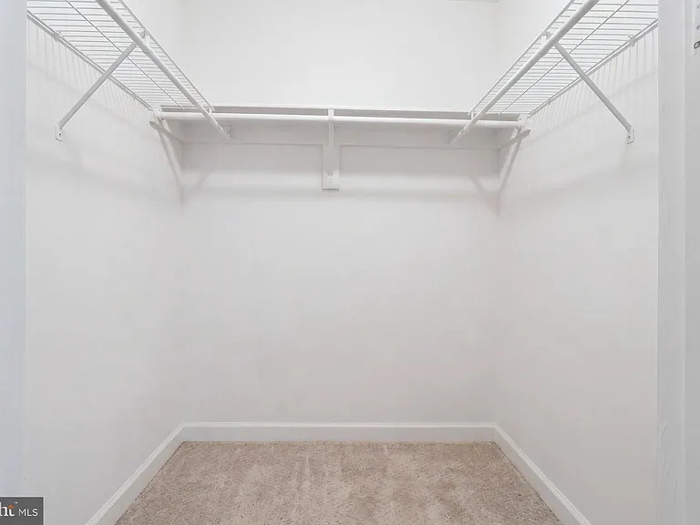 900 Hickory Cir — Photo 33
