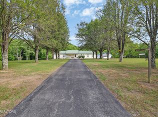 502 Rector Rd, Crossville, TN 38571